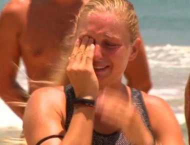 Survivor: Κλάματα από τους παίκτες όταν είδαν αγαπημένα τους πρόσωπα στην παραλία (βίντεο)